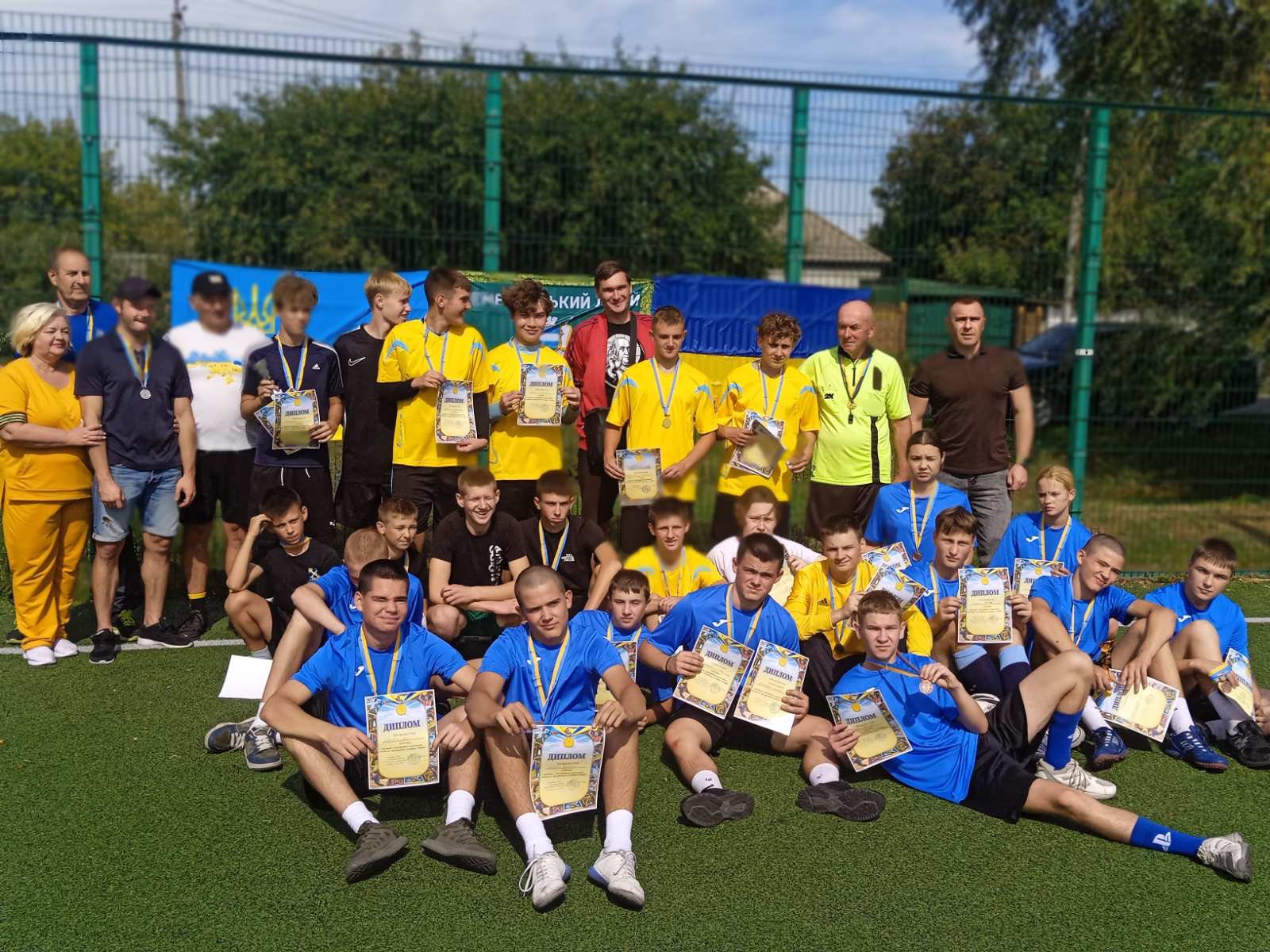 Команда «Національна сила КрВЛ» взяла участь у турнірі з мініфутболу серед вихованців ДЮСШ у селищі Семенівка.