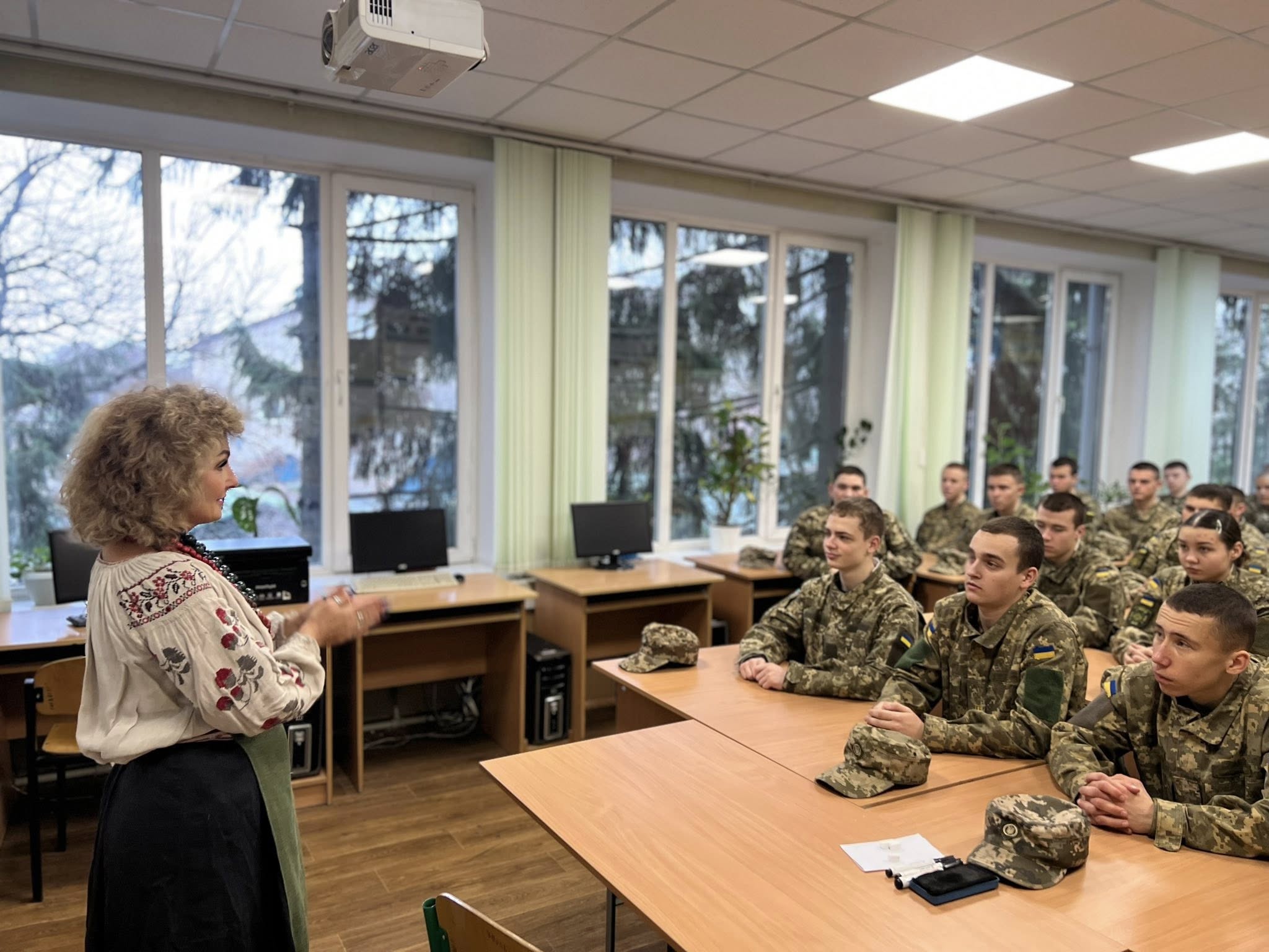 Зустріч з волонтеркою — пані Віталіною.