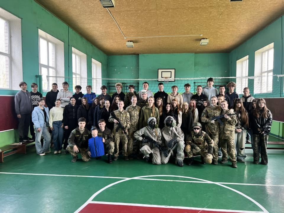 Урок національно-патріотичного спрямування «Не будь байдужим: твоя роль важлива» у Кременчуцькій гімназії №19.